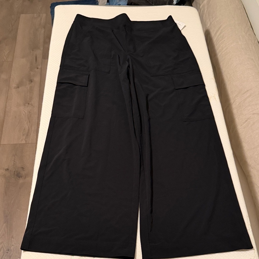 Athleta Black Wide-Leg Cargo Pants - Brooklyn Heights Cargo Pants